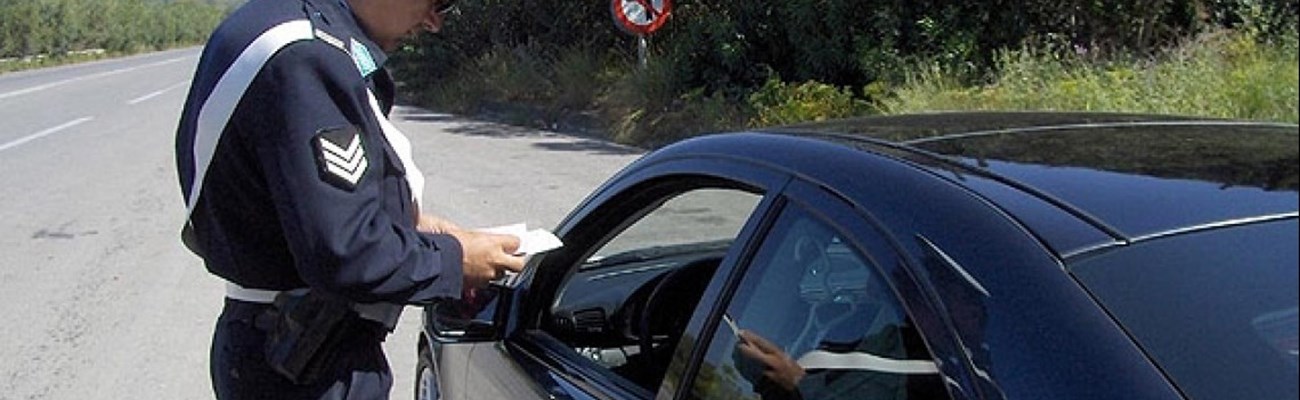 Τροχαία Αττικής: Αφαιρέθηκαν 59 άδειες οδήγησης μέσα σε μόλις 8 ώρες
